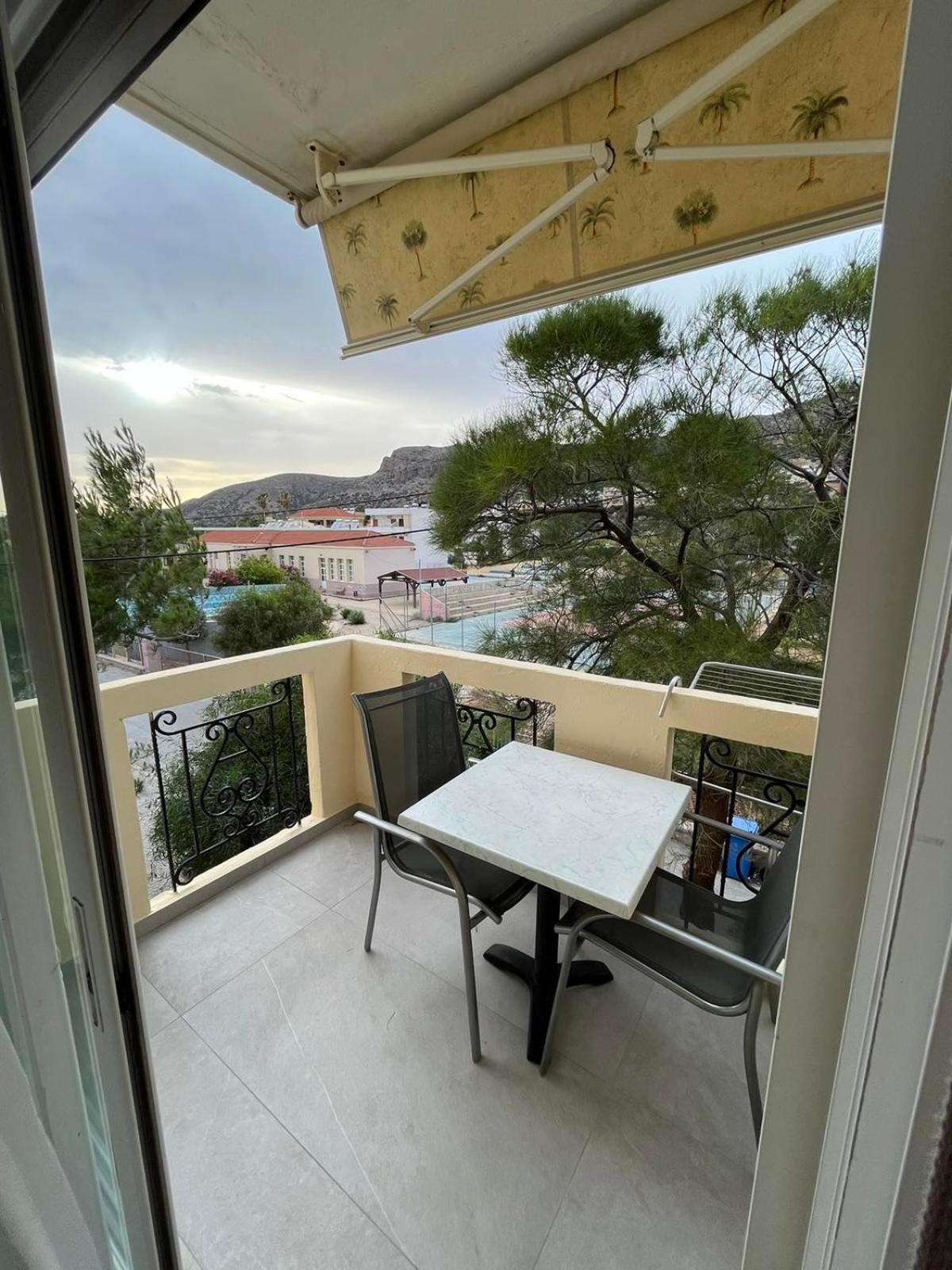Mediterranean Sea Top Floor Palaiochora Exteriér fotografie